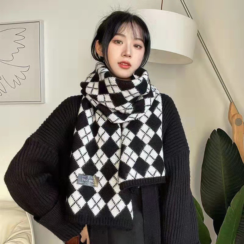 LA103可发样围巾女冬季百搭韩版围脖复古菱形格子针织毛线围巾